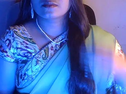 Snapshot of Aanya_Hazel chatting on September 26, 3:27 pm Aanya Hazel online show from September 26, 3:27 pm