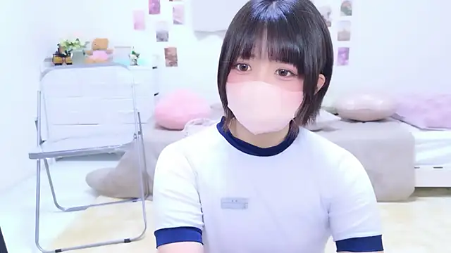 Hinata Sun online show from February 25, 1:54 pm