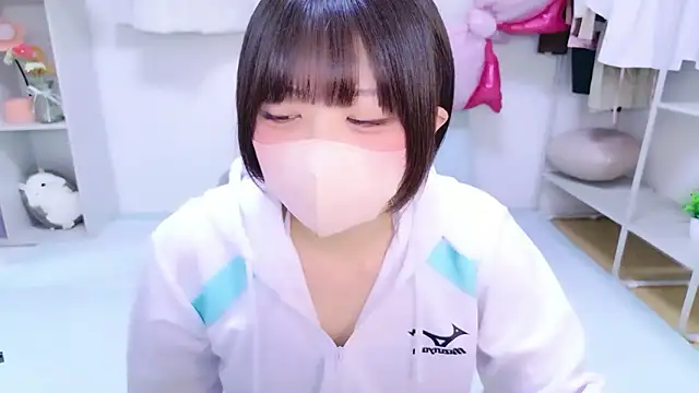 Hinata Sun online show from April 27, 11:52 am