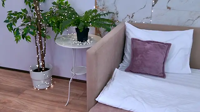 AmadaReine online show from January 15, 4:11 pm