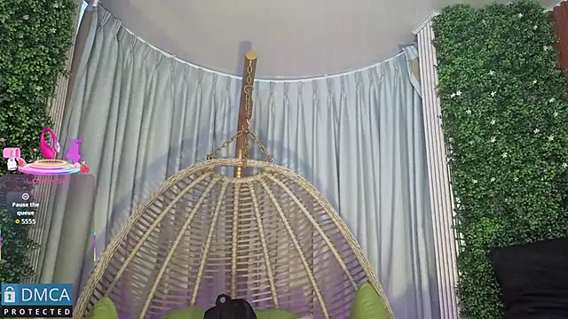 Kiara Zahiri   online show from October 25, 10:56 am