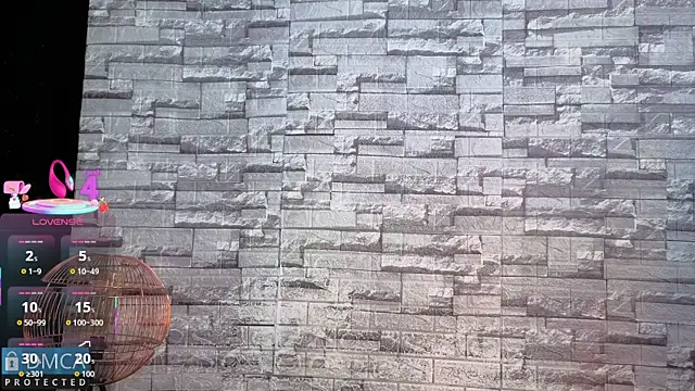 Kiara Zahiri   online show from December 19, 10:55 am