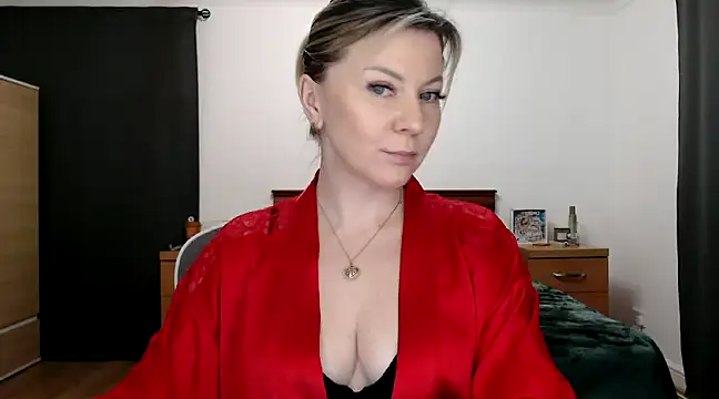 Snapshot of ParadiseAlina chatting on January 14, 7:43 pm ParadiseAlina online show from January 14, 7:43 pm