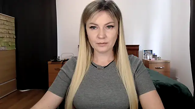 Snapshot of ParadiseAlina chatting on October 13, 12:49 pm ParadiseAlina online show from October 13, 12:49 pm