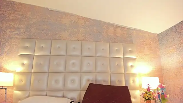 Snapshot of SheyLopez chatting on May 12, 3:14 am SheyLopez online show from May 12, 3:14 am