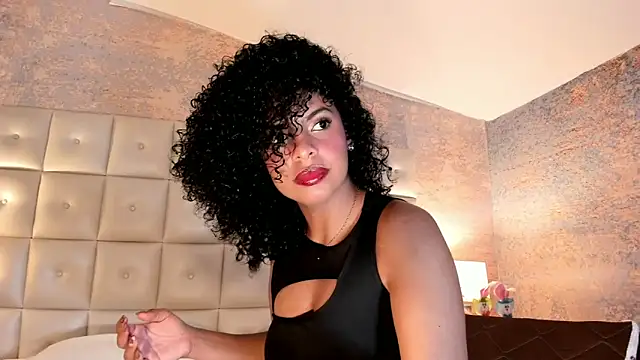 Snapshot of SheyLopez chatting on May 21, 3:24 am SheyLopez online show from May 21, 3:24 am