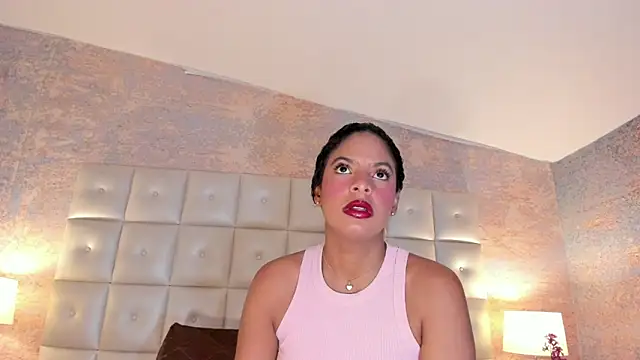 Snapshot of SheyLopez chatting on May 29, 3:04 am SheyLopez online show from May 29, 3:04 am