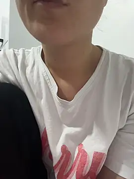 delibiri11 online show from February 27, 11:16 pm