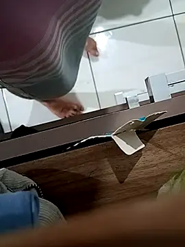 Snapshot of Gauderio40 chatting on November 23, 1:05 am Gauderio40 online show from November 23, 1:05 am