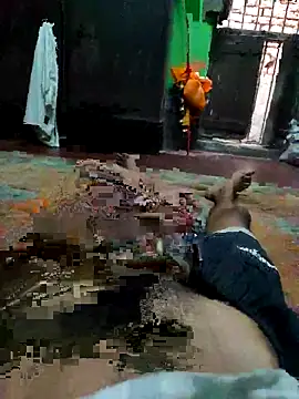 Snapshot of biswasb900 chatting on September 11, 9:53 am biswasb900 online show from September 11, 9:53 am