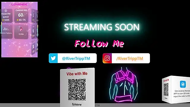 Snapshot of RiverTripp chatting on April 29, 1:43 am RiverTripp online show from April 29, 1:43 am