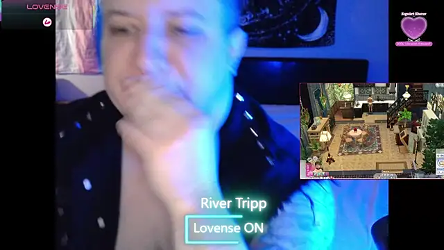 Snapshot of RiverTripp chatting on May 13, 4:54 am RiverTripp online show from May 13, 4:54 am