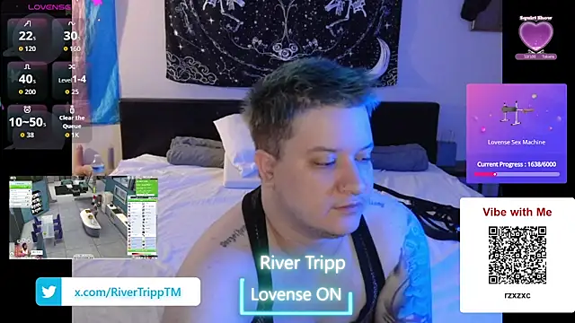 Snapshot of RiverTripp chatting on May 22, 3:02 am RiverTripp online show from May 22, 3:02 am