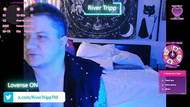 Snapshot of RiverTripp chatting on May 25, 3:56 am RiverTripp online show from May 25, 3:56 am