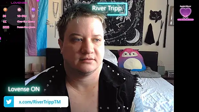 Snapshot of RiverTripp chatting on May 25, 10:05 pm RiverTripp online show from May 25, 10:05 pm