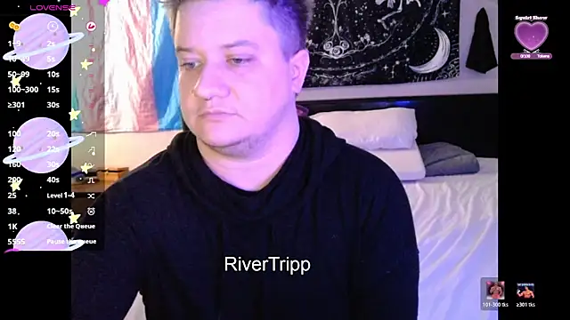Snapshot of RiverTripp chatting on May 28, 2:09 am RiverTripp online show from May 28, 2:09 am