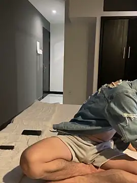 anhkiet huang online show from October 18, 3:13 pm