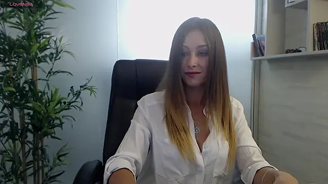 MuseDollX online show from September 24, 6:33 pm