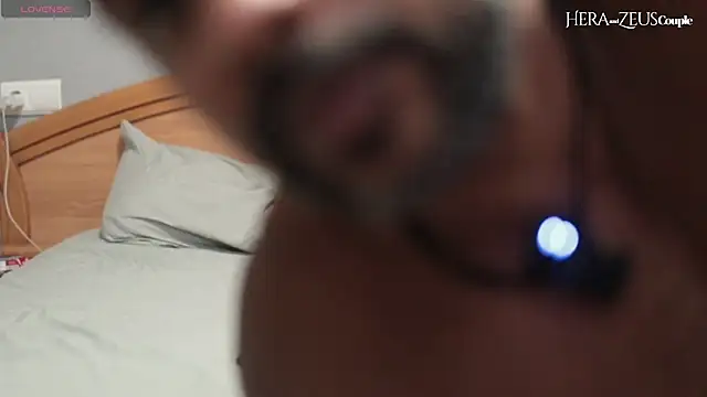 heraandzeuscouple online show from September 28, 6:35 pm