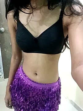 Snapshot of Daizy_Shah chatting on November 12, 12:38 pm Daizy Shah online show from November 12, 12:38 pm