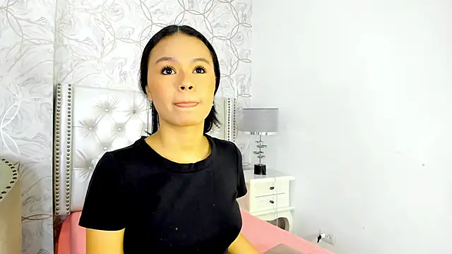 amara rousse online show from December 1, 11:15 am