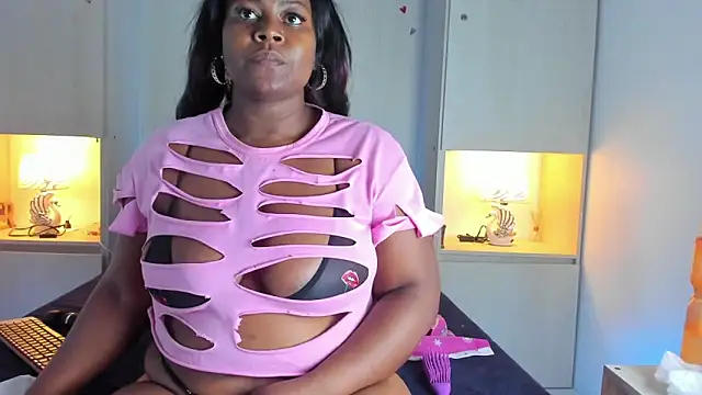 EmaRhodes online show from October 30, 7:58 pm