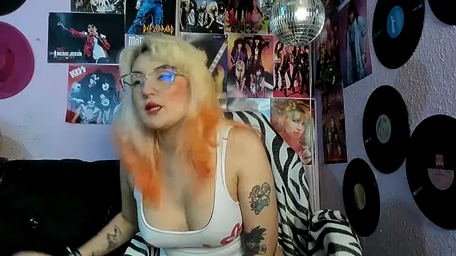 Avril Maria online show from March 13, 6:36 pm