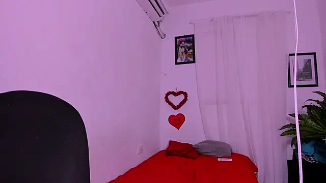 Laura and Kevin online show from March 6, 8:38 pm