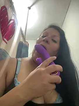 Snapshot of nimsix chatting on September 28, 6:41 am nimsix online show from September 28, 6:41 am