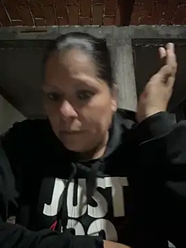 Snapshot of nimsix chatting on September 30, 1:32 am nimsix online show from September 30, 1:32 am