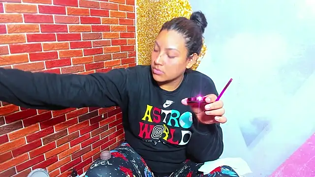 sweet sexy bitch42 online show from October 25, 3:25 am