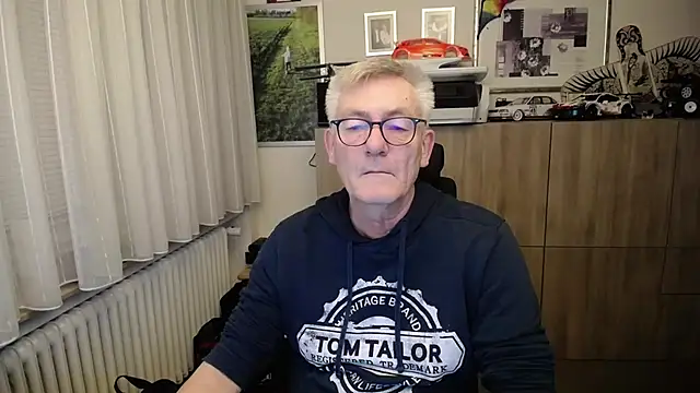 randyandy67 online show from November 27, 6:37 am