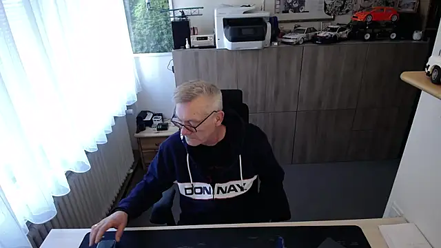 randyandy67 online show from March 18, 8:17 am