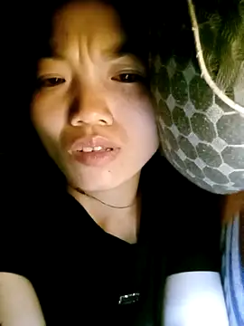 ngan-cute online show from December 3, 8:29 pm