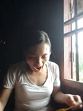 ngan-cute online show from July 10, 9:12 am