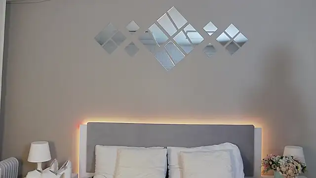 MarianeSun online show from October 9, 4:10 am