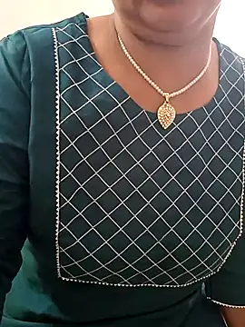 Snapshot of angel_ridhi chatting on September 12, 5:18 am angel ridhi online show from September 12, 5:18 am