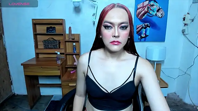 QueenCasandra online show from September 28, 5:40 pm