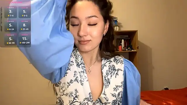 Sakuravice online show from October 13, 2:06 pm