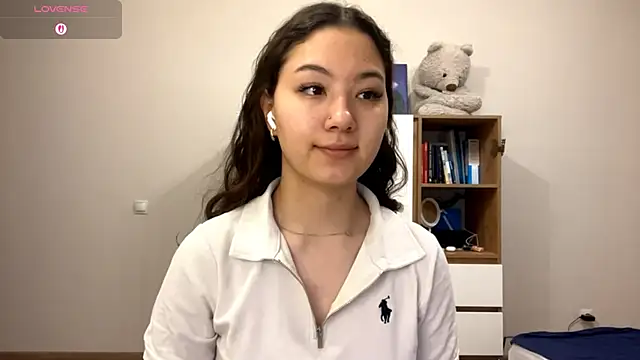 Sakuravice online show from November 7, 12:38 pm