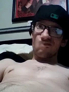 Snapshot of OchreTango466 chatting on September 13, 6:24 am OchreTango466 online show from September 13, 6:24 am