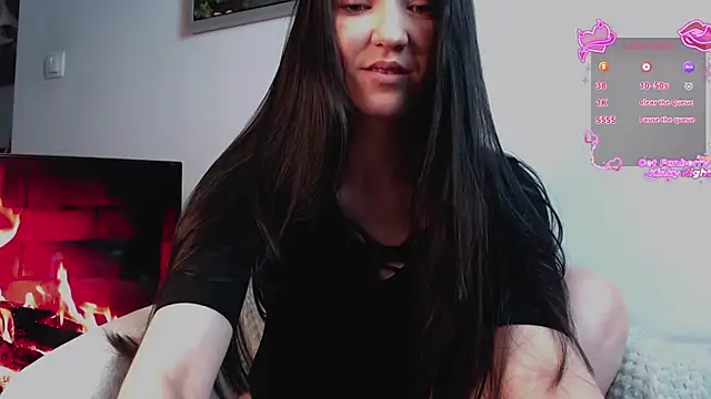 Snapshot of Veliora chatting on November 22, 5:23 pm Veliora online show from November 22, 5:23 pm