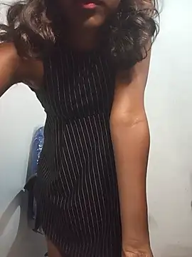 Snapshot of venuki_ihalagamage chatting on June 8, 7:47 pm venuki ihalagamage online show from June 8, 7:47 pm