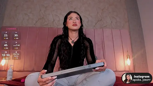 agatha jener online show from March 7, 11:29 am