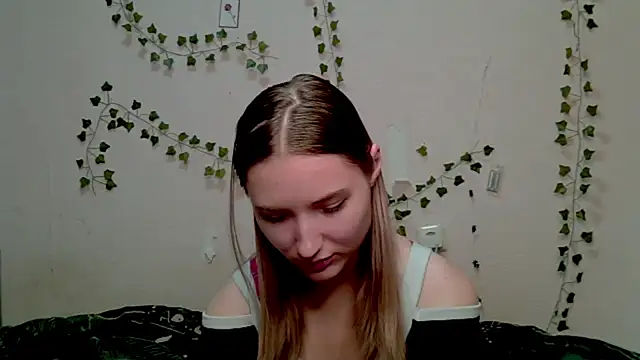  kikiclark   online show from November 9, 4:16 pm