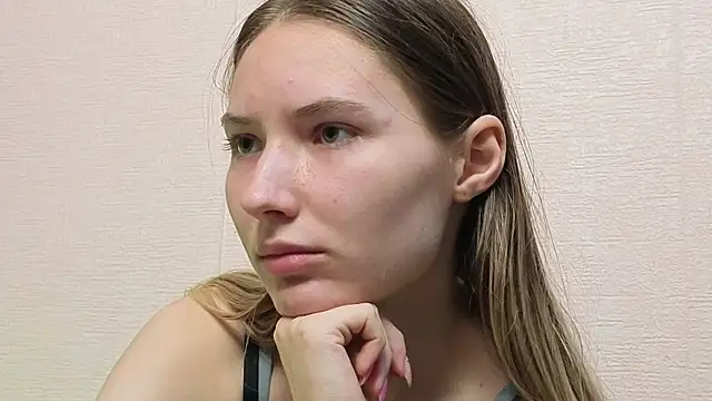 Snapshot of _kikiclark__ chatting on June 7, 9:07 pm kikiclark online show from June 7, 9:07 pm