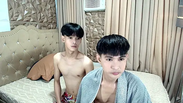 xxxhugecocktwinkxxx online show from May 9, 5:07 pm