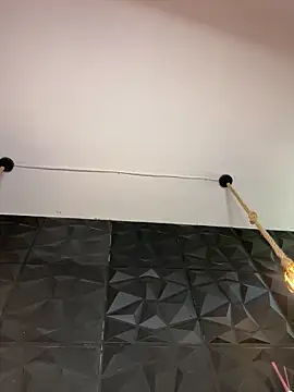 Juanita-Diaz online show from September 11, 8:31 pm