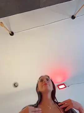 Snapshot of Juanita-Diaz chatting on December 20, 8:27 pm Juanita-Diaz online show from December 20, 8:27 pm