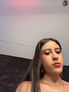 Snapshot of Juanita-Diaz chatting on February 12, 8:37 pm Juanita-Diaz online show from February 12, 8:37 pm